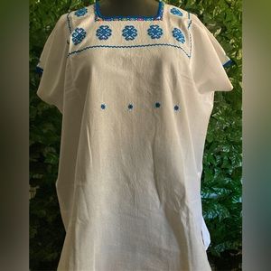 Artesanal Blouse White and Blue